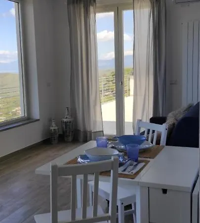 Francesco דירה קסטלבאטה